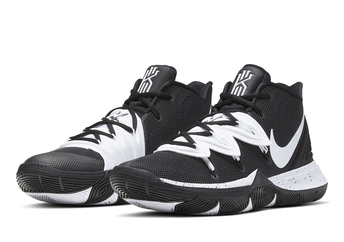 Design basketball shoes Nike Kyrie 5 EP color black Shopee
